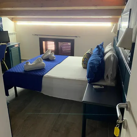 U Muragliuni 1 *